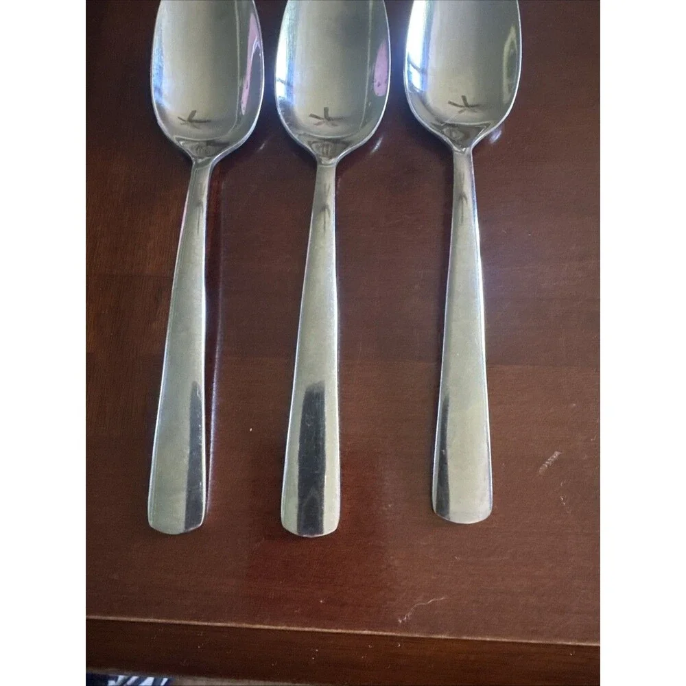 Oneida Spoon Set Of 3 Spoons